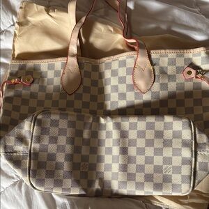 Stylish Checkered Tote Bag